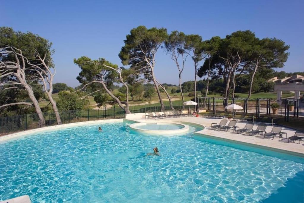 Apartmán La Calade LʼIsle-sur-la-Sorgue Exteriér fotografie
